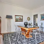 Charming Apartment With Eiffel Tower View