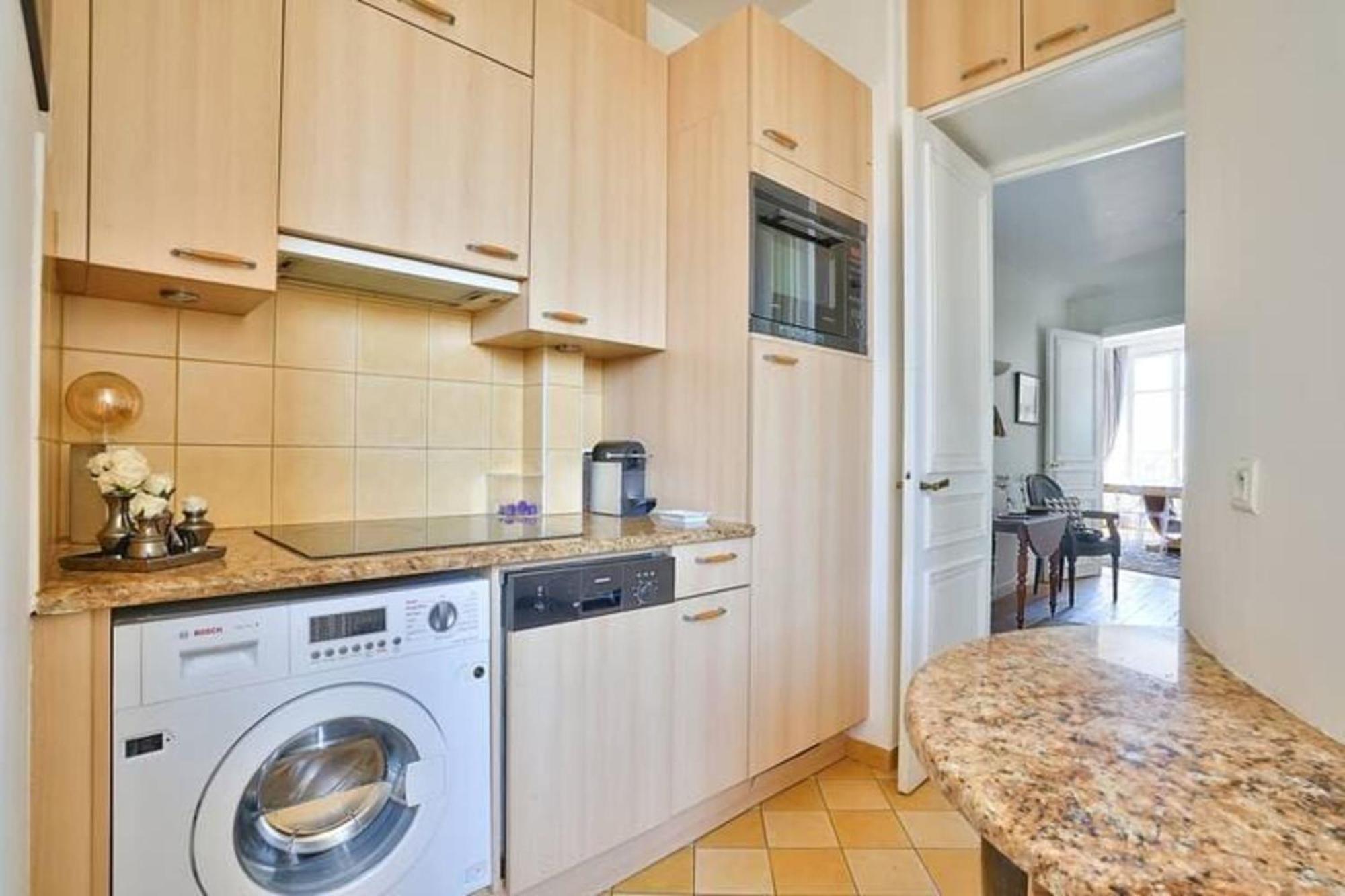 Appartement Charming With Eiffel Tower View